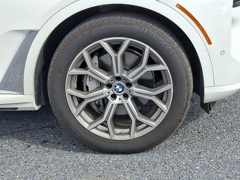 Used 2026 BMW X7 xDrive40i image 8