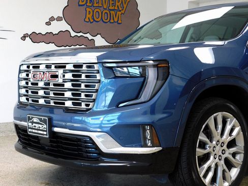 Used 2024 GMC Acadia Denali image 19