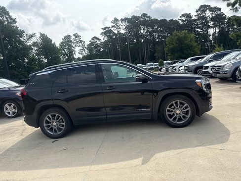 Used 2022 GMC Terrain SLT FWD image 3