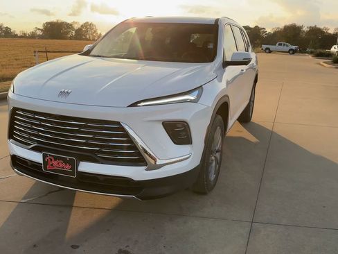 New 2026 Buick Enclave Preferred image 4