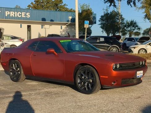 Used 2023 Dodge Challenger SXT w/ Blacktop Package image 2