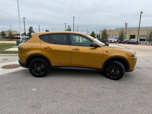 Used 2024 Dodge Hornet GT w/ GT Blacktop Package AWD/4WD image 4