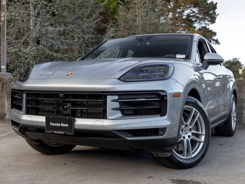 Certified 2026 Porsche Cayenne Coupe AWD/4WD image 7