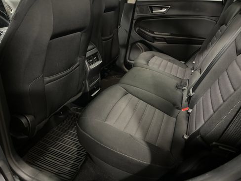 Used 2022 Ford Edge SE w/ Black Appearance Package image 11