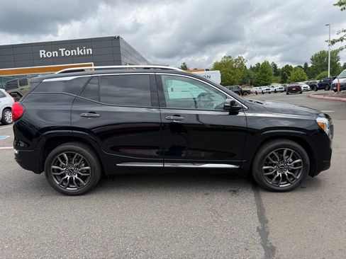 Used 2022 GMC Terrain Denali w/ Black Diamond Edition AWD/4WD image 8