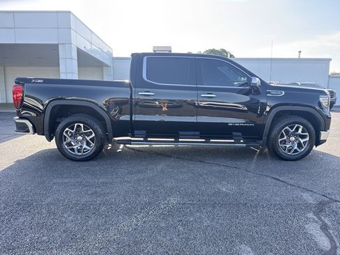 Used 2023 GMC Sierra 1500 SLT w/ SLT Premium Package AWD/4WD image 2