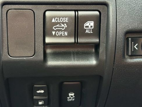 Used 2012 Lexus IS 350C w/ Luxury Pkg RWD image 17