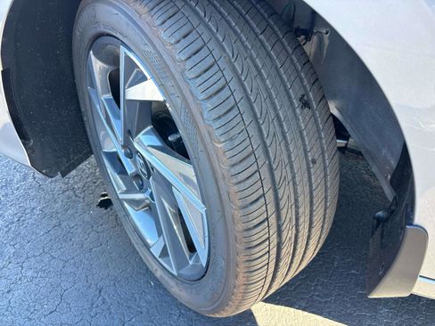 Used 2025 Hyundai Elantra Sport image 20