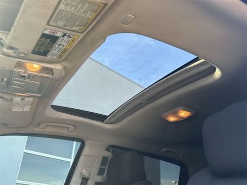 Used 2020 Toyota Tundra 4x4 CrewMax image 26