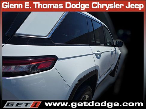 Used 2022 Jeep Grand Cherokee Limited 4xe w/ Luxury Tech Group II AWD/4WD image 10