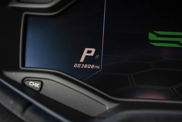 Used 2021 Lamborghini Huracan STO RWD image 98