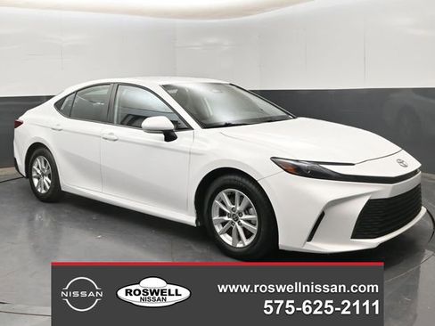 Used 2025 Toyota Camry LE FWD image 1