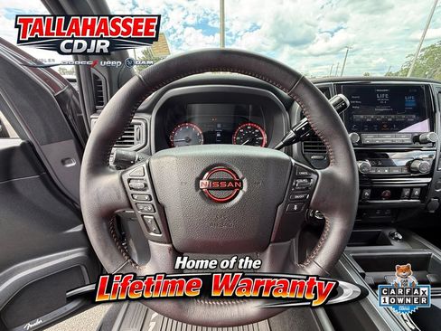Used 2023 Nissan Titan PRO-4X w/ Pro-4x Convenience Package AWD/4WD image 17