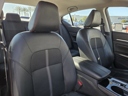 Used 2023 Nissan Altima 2.5 SR image 29