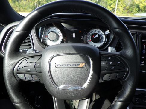 Used 2018 Dodge Challenger R/T Plus image 18