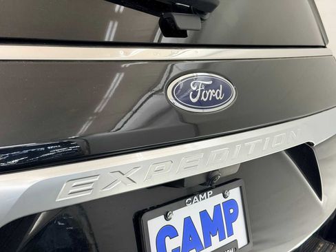 Used 2021 Ford Expedition Platinum image 11