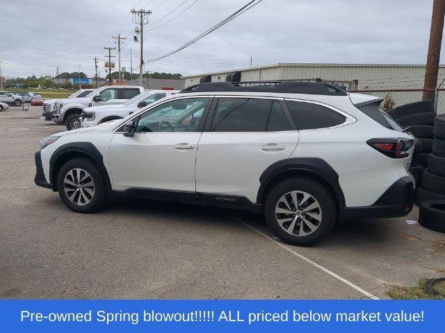 Used 2024 Subaru Outback Premium AWD/4WD image 2