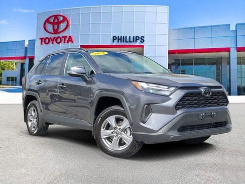 Used 2022 Toyota RAV4 XLE w/ Convenience Package image 1