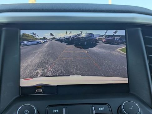 Used 2023 GMC Acadia SLT image 22