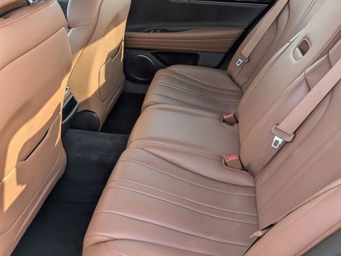 Used 2023 Genesis G80 2.5T image 27