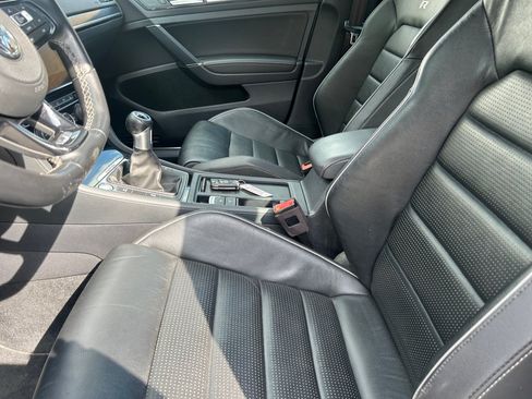 Used 2019 Volkswagen Golf R 4-Door AWD/4WD image 9