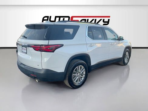 Used 2023 Chevrolet Traverse LT FWD image 7