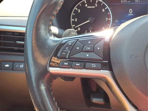 Used 2023 Nissan Altima 2.5 SR FWD image 13