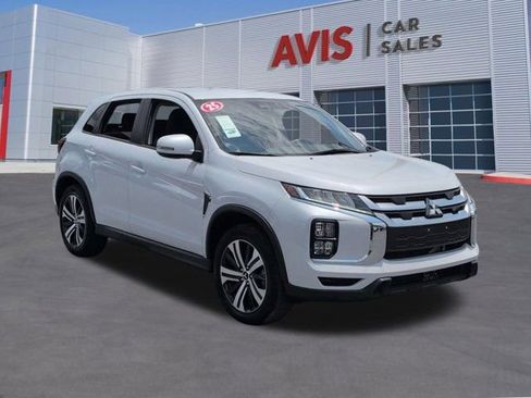 Used 2025 Mitsubishi Outlander Sport SE AWD/4WD image 3