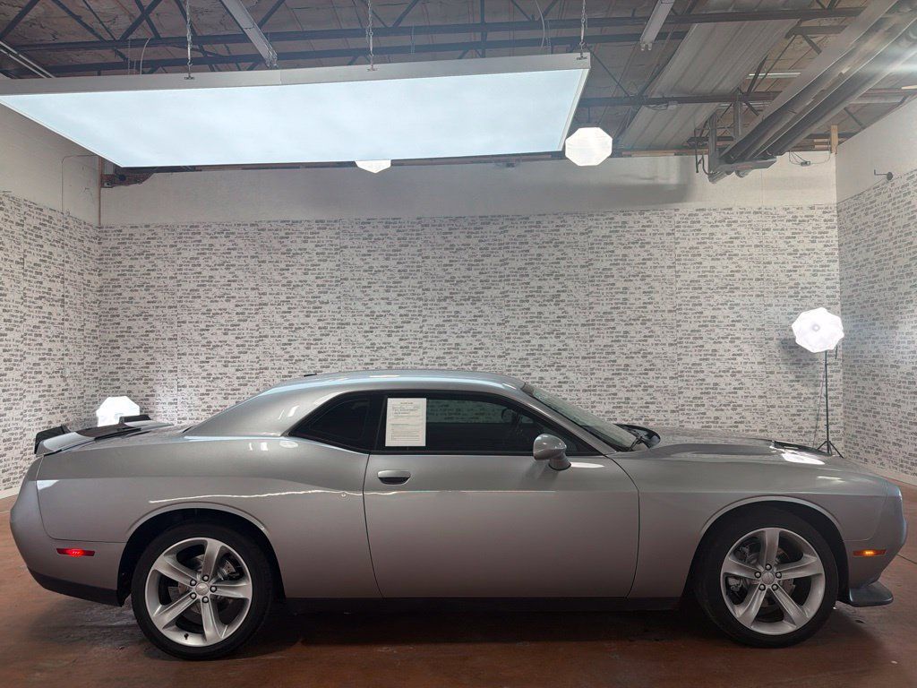 Used 2016 Dodge Challenger SXT w/ Super Sport Group (SS/T) RWD image 8
