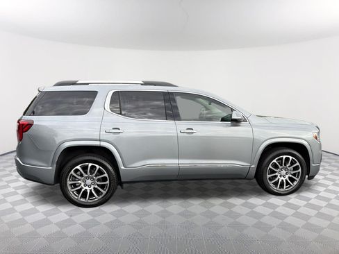 Used 2023 GMC Acadia Denali w/ Denali Ultimate Package FWD image 4
