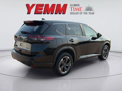 Used 2024 Nissan Rogue SV AWD/4WD image 11