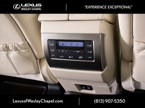 Used 2023 Lexus GX 460 Premium w/ Accessory Package AWD/4WD image 24