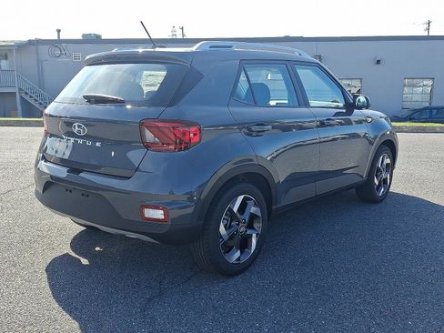 New 2026 Hyundai Venue SEL image 3