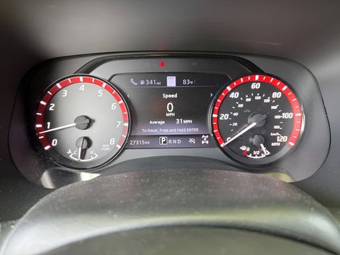 Used 2024 Nissan Frontier PRO-4X w/ Technology Package AWD/4WD image 17