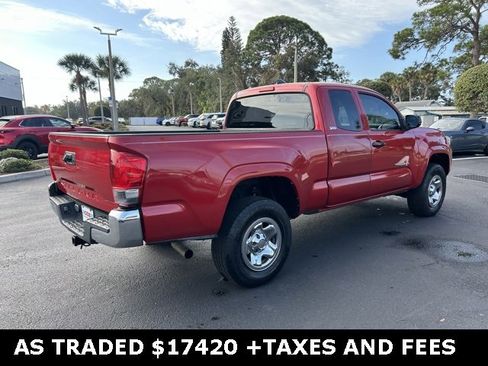 Used 2017 Toyota Tacoma SR image 6