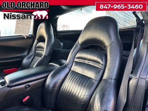 Used 1997 Chevrolet Corvette Coupe w/ Performance Handling Pkg image 12