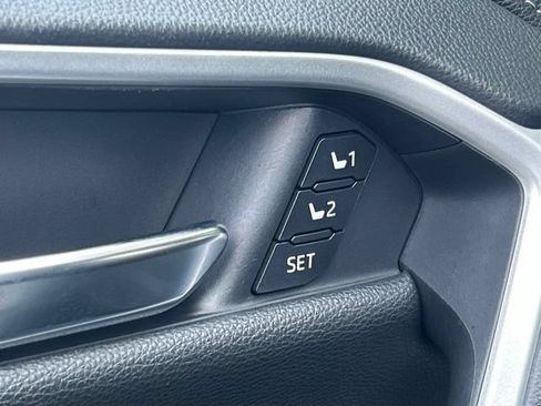 Used 2019 Toyota RAV4 Limited w/ Advanced Technology Package AWD/4WD image 18