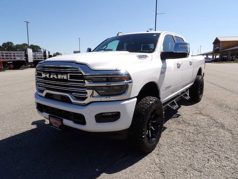 Used 2026 RAM 2500 Laramie AWD/4WD image 67