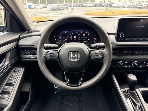 Certified 2023 Honda Accord LX image 17