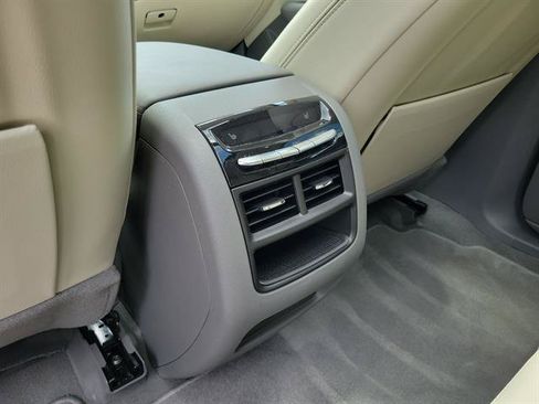 Certified 2023 Cadillac XT5 Premium Luxury w/ Technology Package FWD image 13
