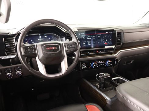 Used 2023 GMC Sierra 1500 Elevation image 2