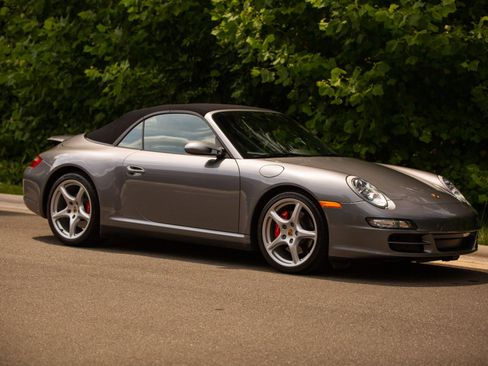 Used 2006 Porsche 911 Carrera 4S AWD/4WD image 16
