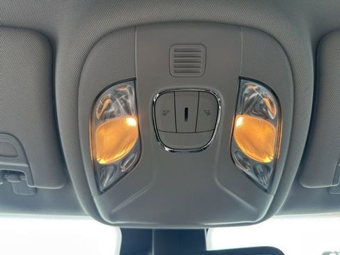 Used 2022 Jeep Compass Trailhawk w/ Trailhawk Convenience Group image 14