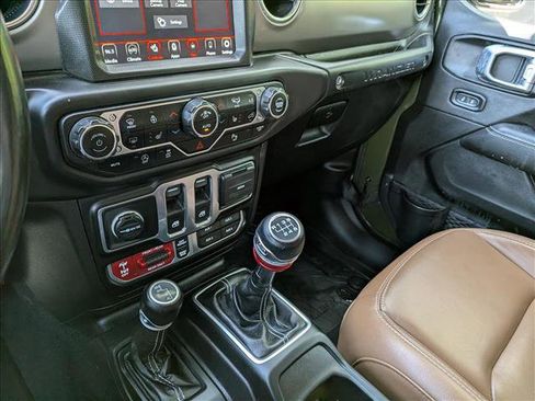 Used 2021 Jeep Wrangler Rubicon AWD/4WD image 37