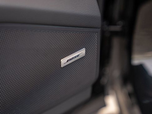 Certified 2025 Porsche Cayenne image 11