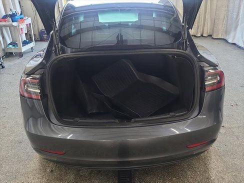 Used 2019 Tesla Model 3 Long Range AWD/4WD image 17