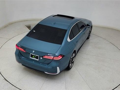 Used 2026 BMW 540i xDrive image 86