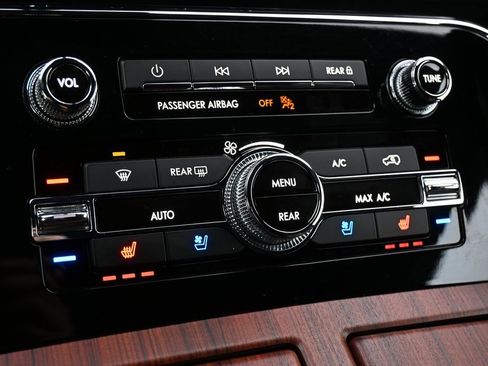 Certified 2023 Lincoln Navigator Reserve w/ Equipment Group 201A image 31