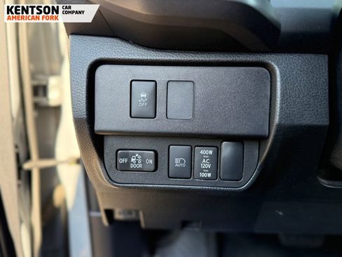 Used 2020 Toyota Tacoma TRD Off-Road w/ Technology Package AWD/4WD image 18