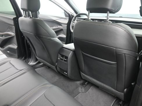 New 2026 Jeep Cherokee Limited image 25